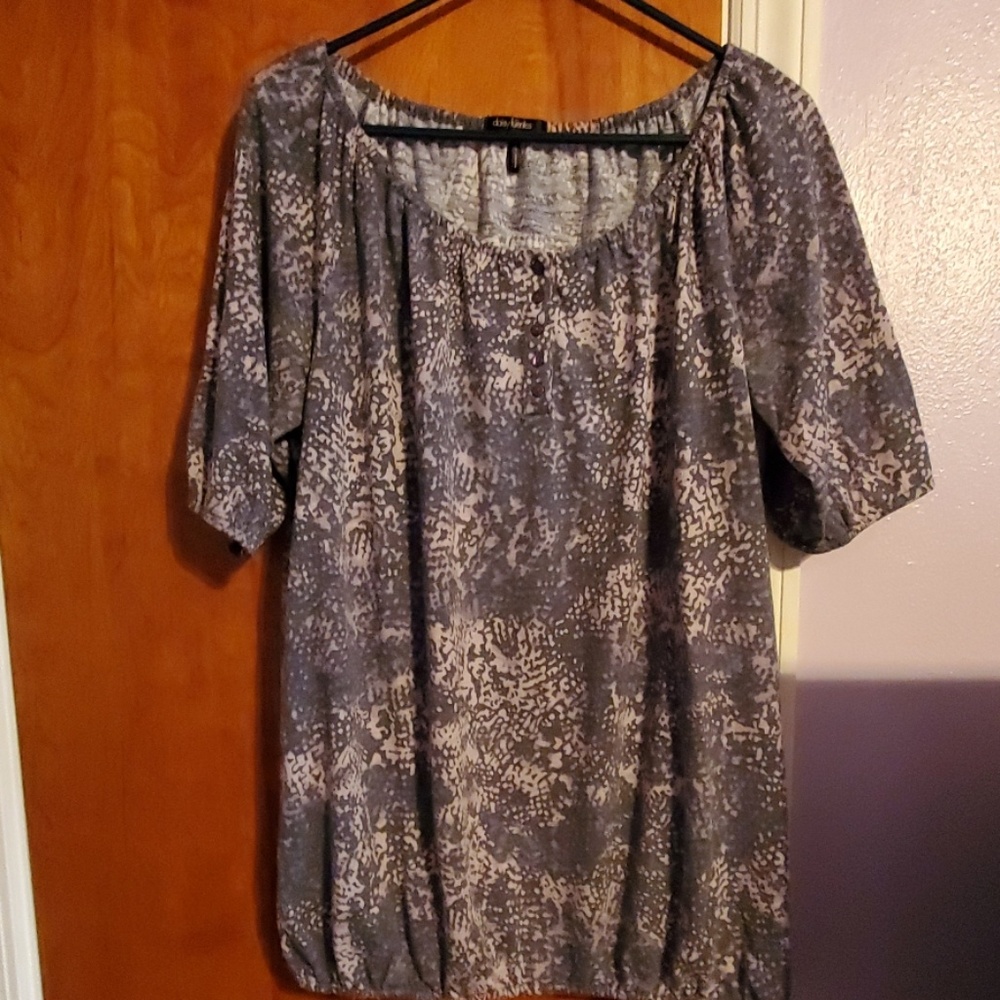 Top - Picture 2 of 3